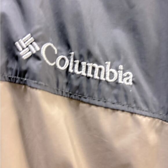 Columbia Hooded Windbreaker Jacket - Picture 4 of 4